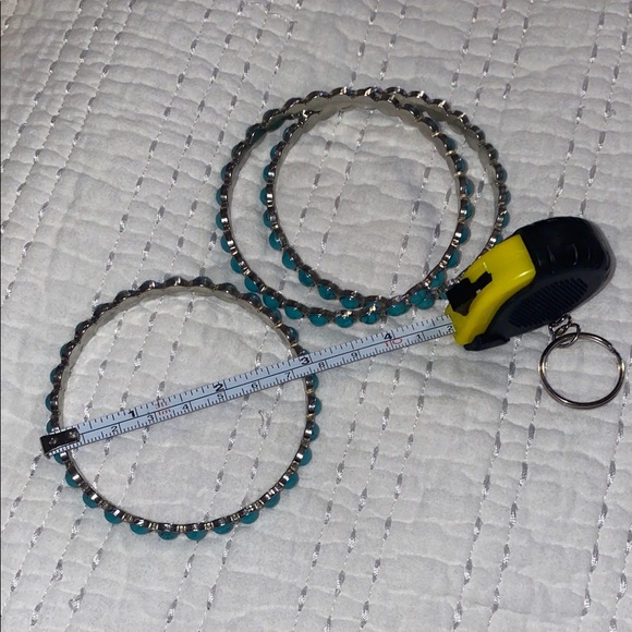Turquoise Silver Beaded Bracelets - Picture 3 of 3